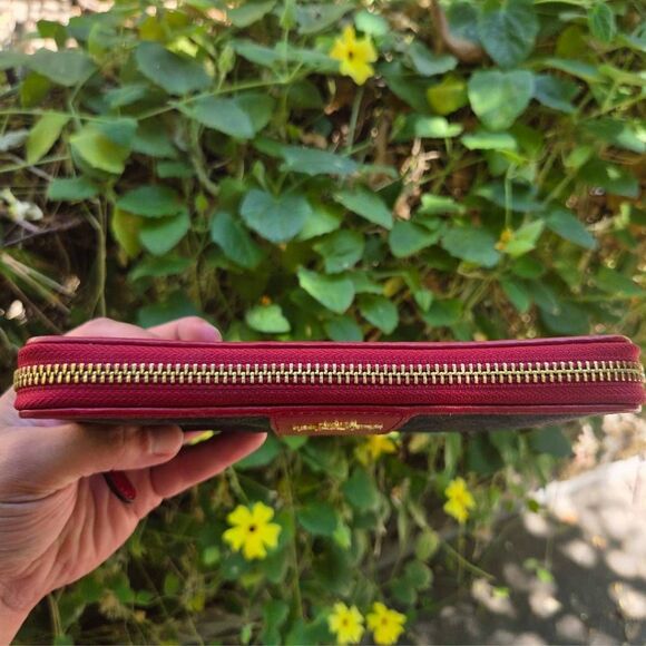 Coach Signature Colorblock Coated Canvas w/ Leather Accordion Zip Wallet #54630 - Picture 5 of 9